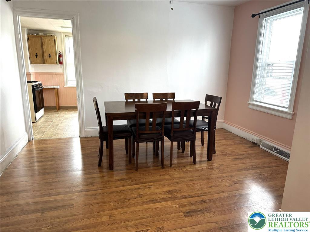 655 Hess Street Bethlehem, PA 18015 - Photo 5 of 18