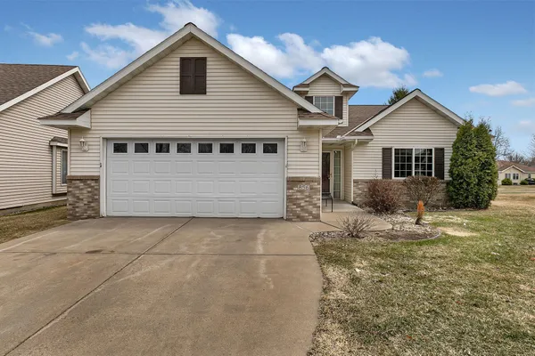 $300,000 | 856 Aspen Circle, Waite Park, MN 56387