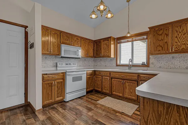 $300,000 | 856 Aspen Circle, Waite Park, MN 56387