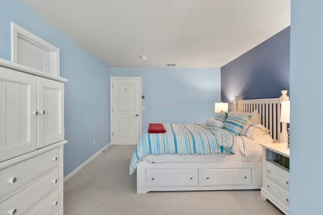 $895,000 | 14 Iris Court, Unit 14, Canton, MA 02021