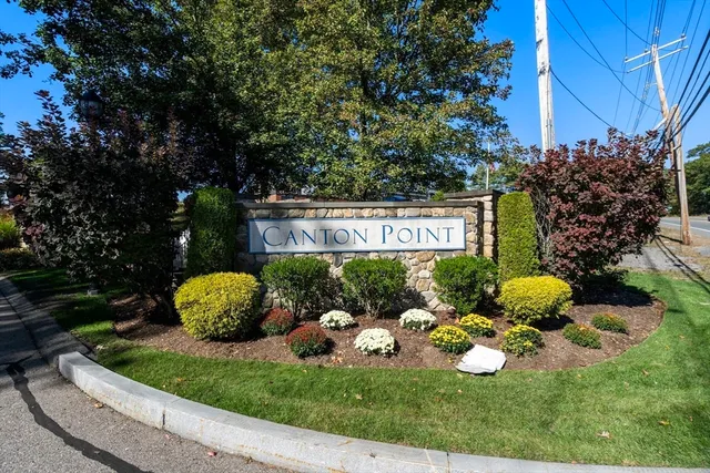 $895,000 | 14 Iris Court, Unit 14, Canton, MA 02021