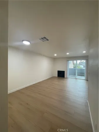 $2,695 | 14249 Friar Street, Unit 4, Van Nuys, CA 91401