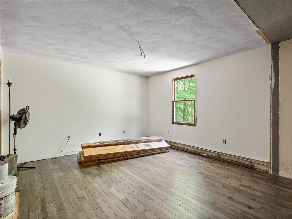 84 Wakefield Road Burrillville, RI 02859 - Photo 9 of 20 Gallery Image 9