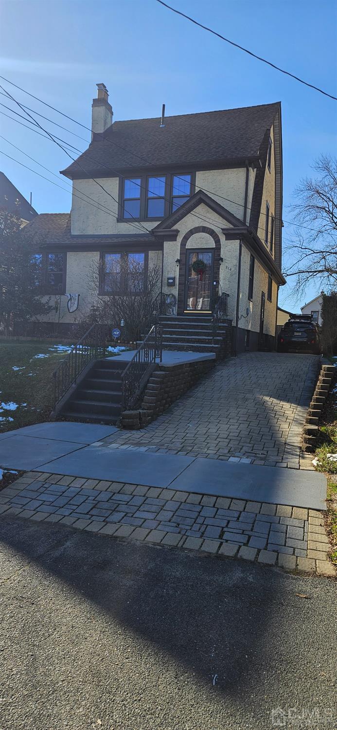 214 Rutgers Street New Brunswick, NJ 08901 - Photo 3 of 3 Gallery Image 3