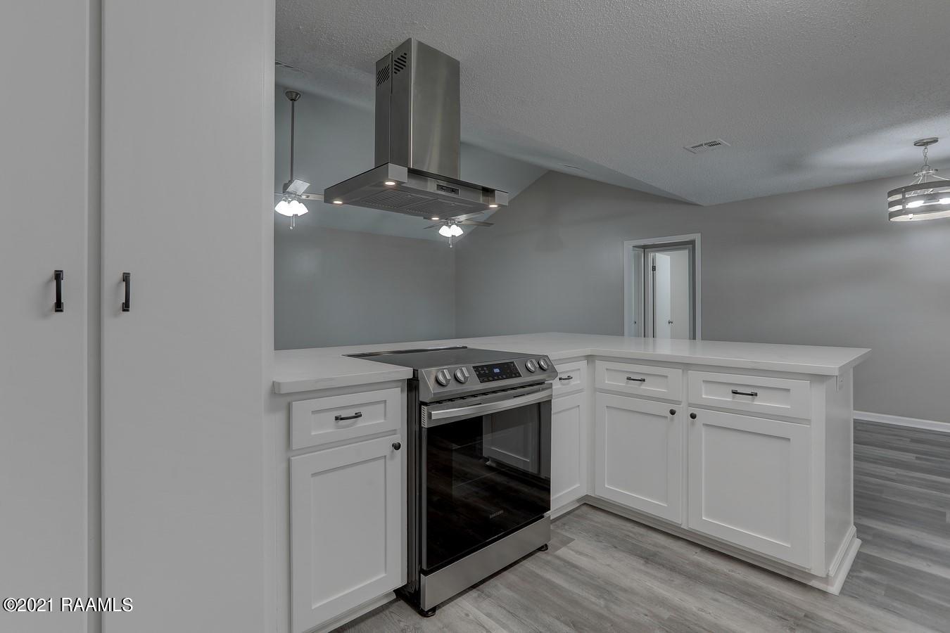 209 Racca Road Youngsville, LA 70592 - Photo 12 of 33 Gallery Image 12