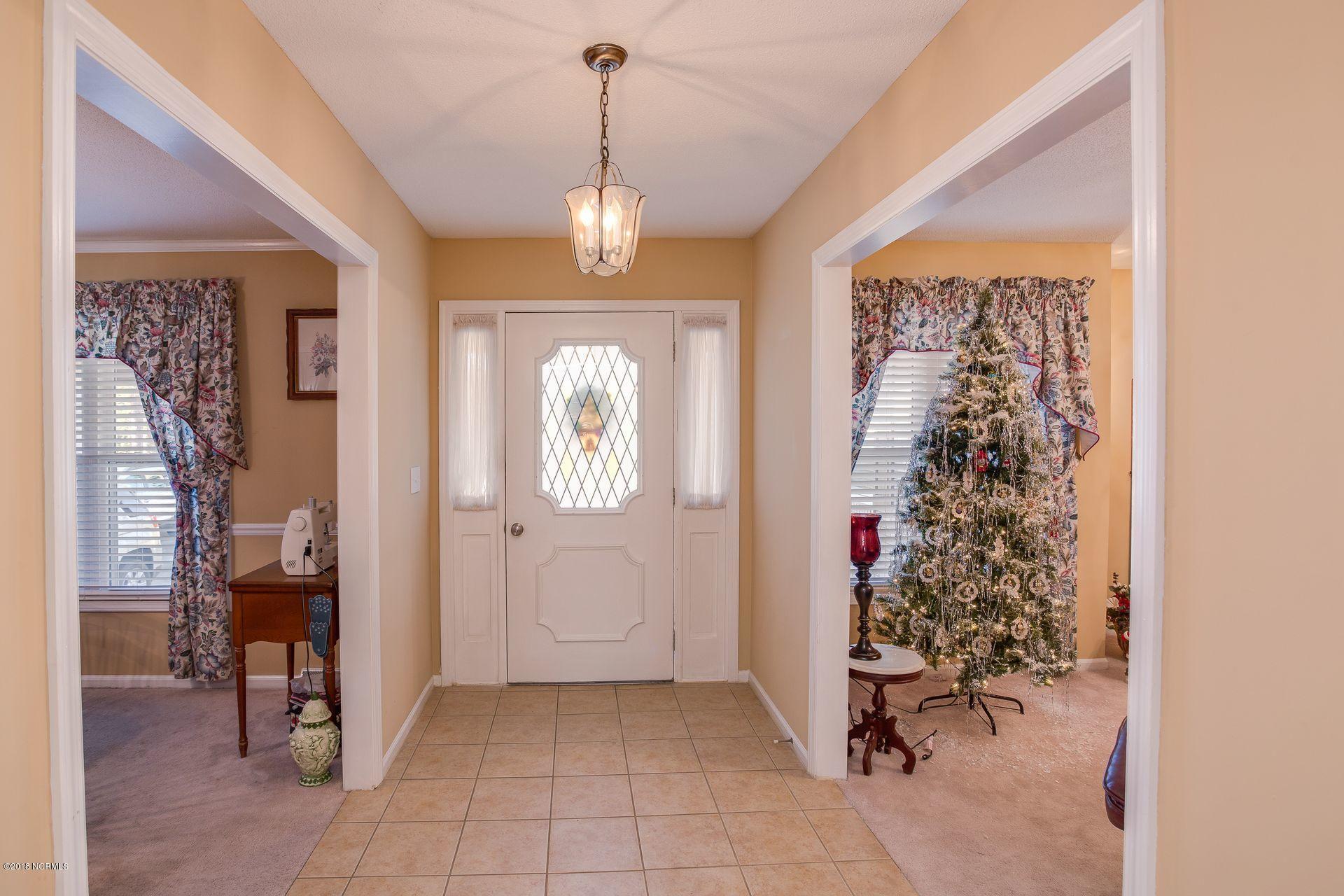 119 Watts Landing Road Hampstead, NC 28443 - Photo 3 of 21 6
