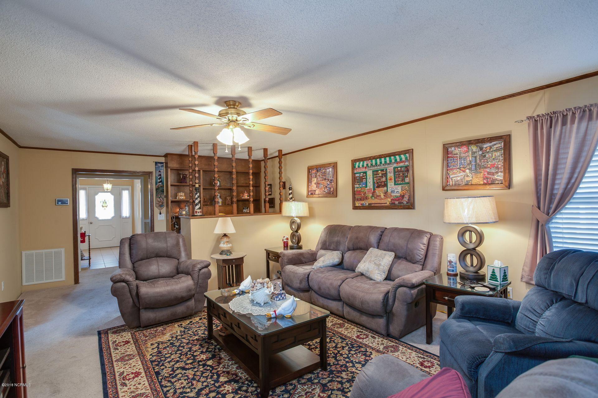119 Watts Landing Road Hampstead, NC 28443 - Photo 5 of 21 8