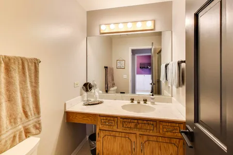 $565,000 | 673 Newkirk Lane, Palatine, IL 60074