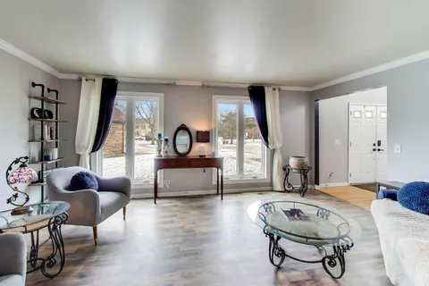 $565,000 | 673 Newkirk Lane, Palatine, IL 60074