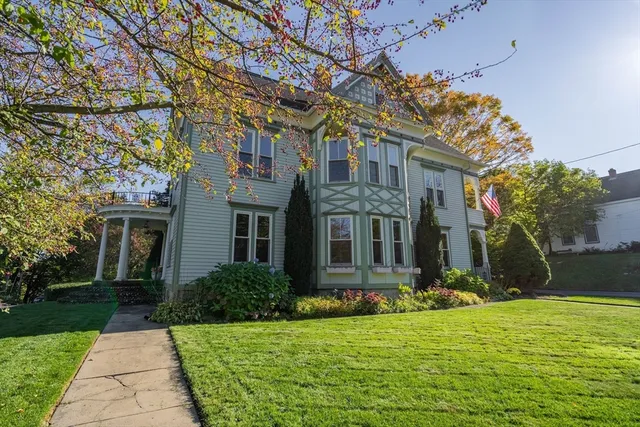 $550,000 | 256 Main Street, Spencer, MA 01562