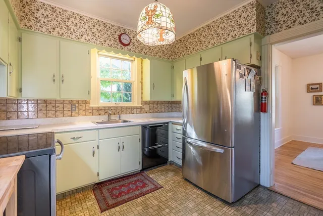 $550,000 | 256 Main Street, Spencer, MA 01562