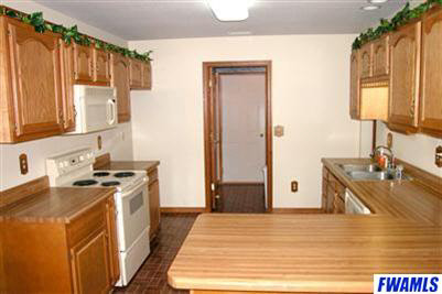 2505 Sweet Cider Road Fort Wayne, IN 46818 - Photo 10 of 20