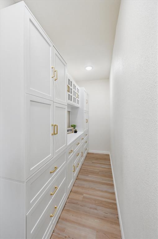 5808 Ridge Drive Arlington, TX 76016 - Photo 19 of 40 a view of entryway