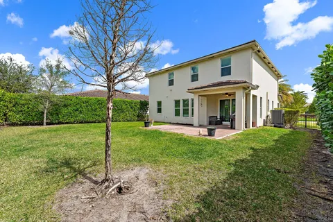 $670,000 | 3235 Dunning Drive, Royal Palm Beach, FL 33411