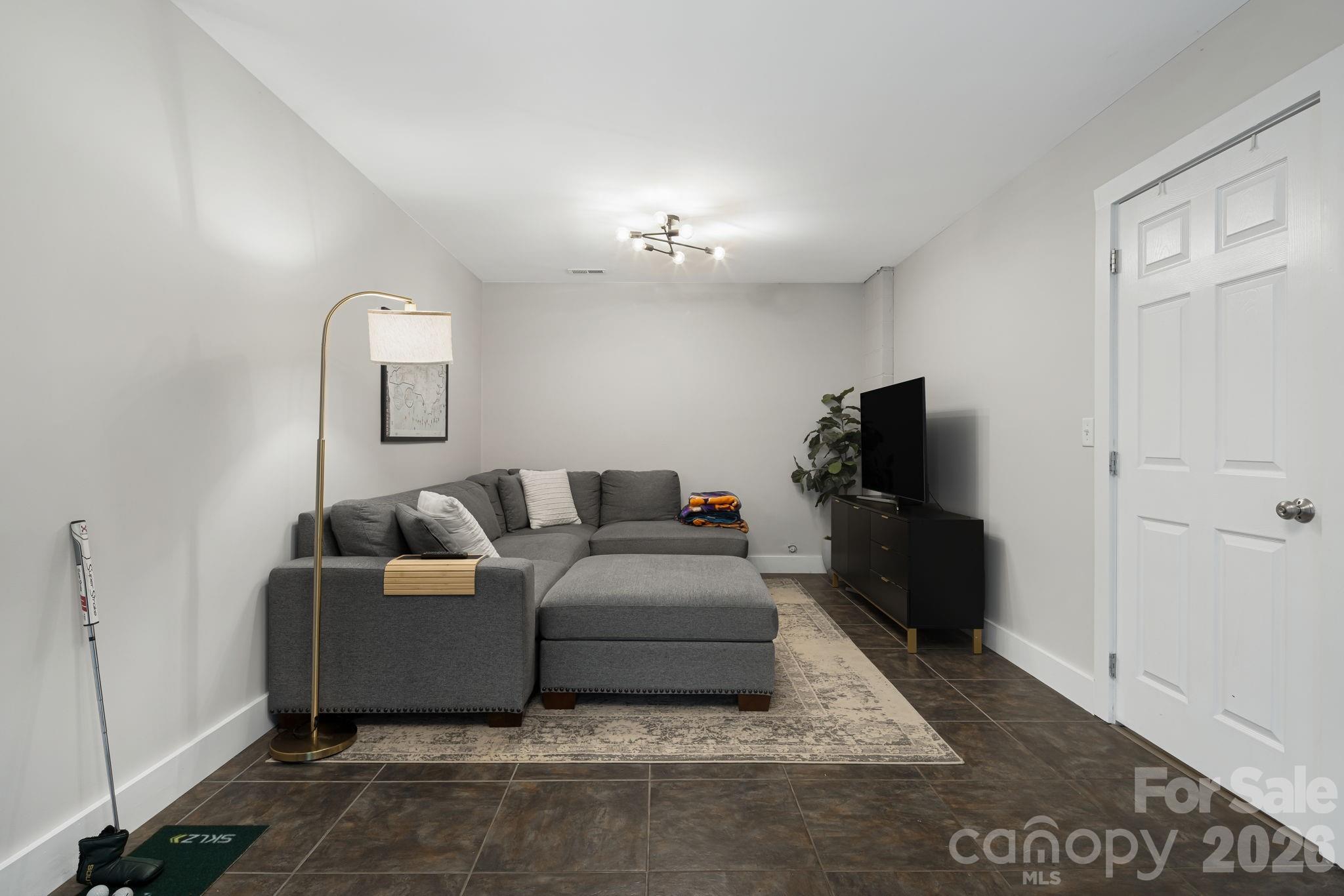 29 Winding Road Asheville, NC 28803 - Photo 25 of 33 Gallery Image 25