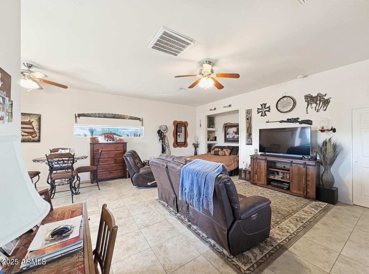 1033 East Irvine Road, Unit B Phoenix, AZ 85086 - Photo 6 of 19 Photo #6