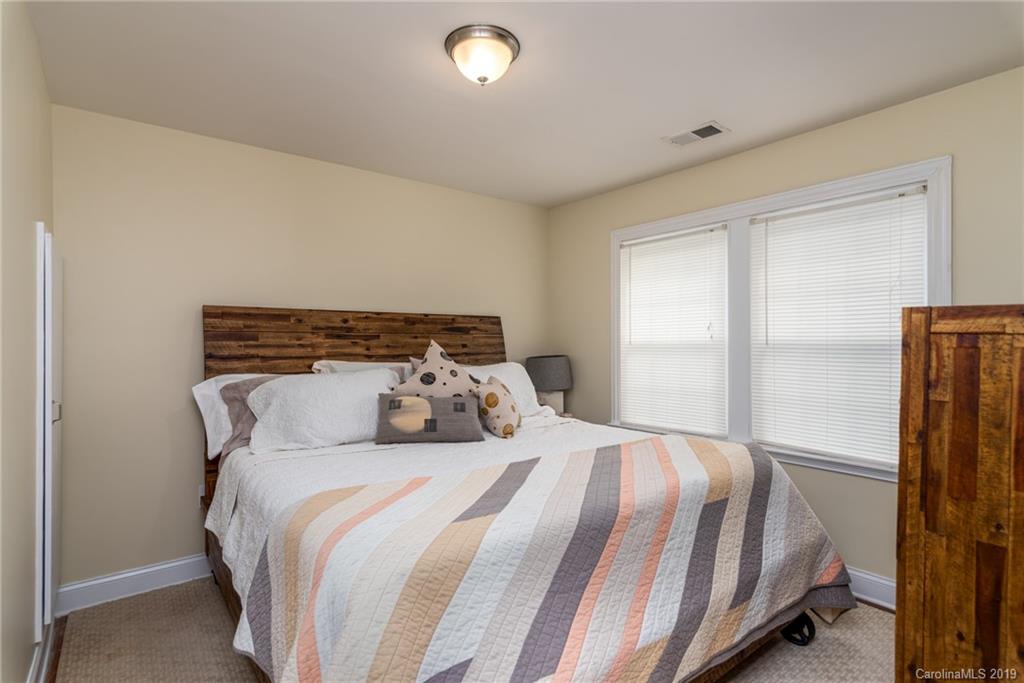 10709 Rozzelles Ferry Road Charlotte, NC 28214 - Photo 15 of 18
