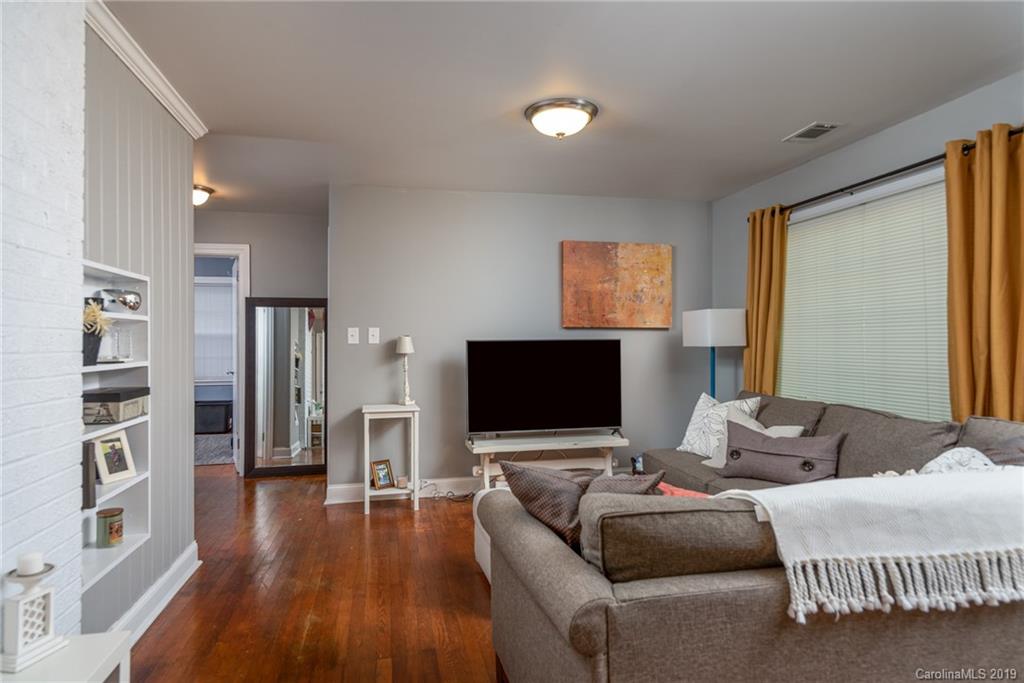 10709 Rozzelles Ferry Road Charlotte, NC 28214 - Photo 8 of 18