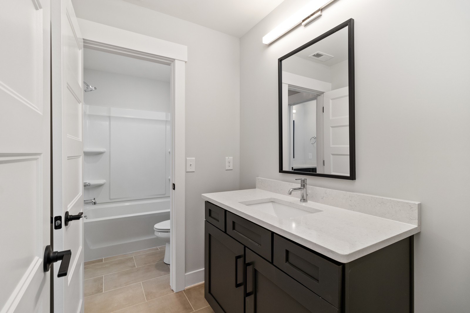 24 Port Royal Estate Adams, TN 37010 - Photo 32 of 37 a bathroom with a sink and a mirror