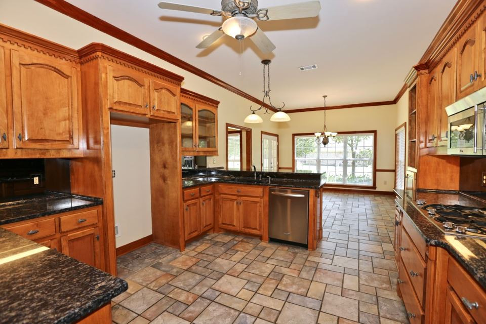 105 Carlton Boulevard Ridgeland, MS 39157 - Photo 5 of 48 Photo 5