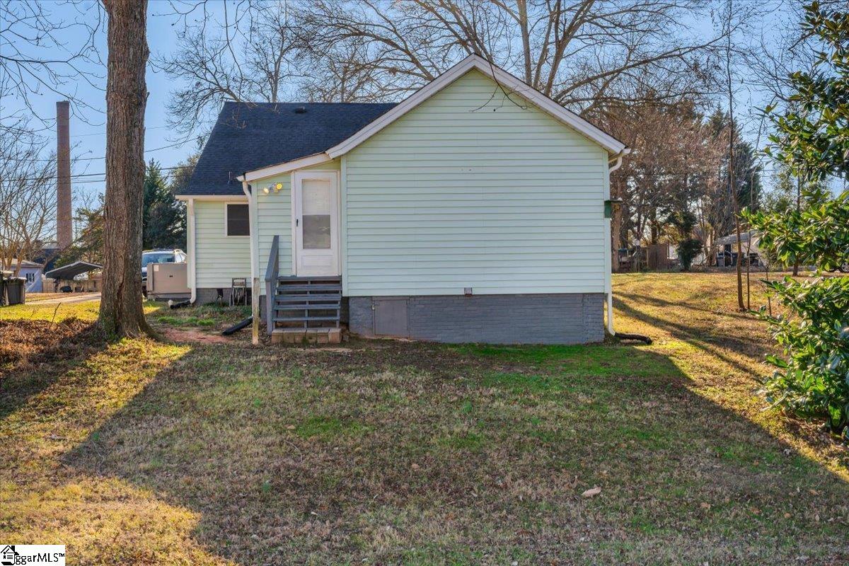 411 Blue Ridge Street Easley, SC 29640 - Photo 26 of 27 Gallery Image 26