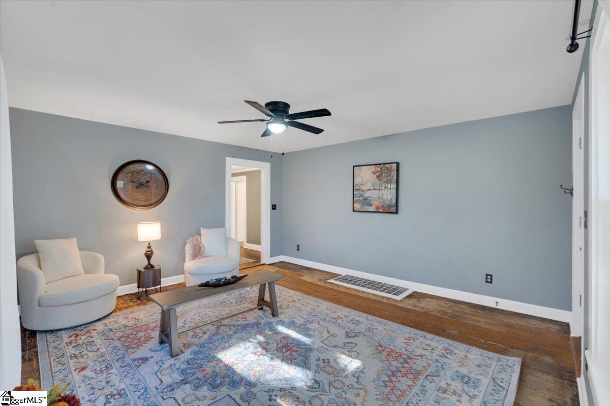 411 Blue Ridge Street Easley, SC 29640 - Photo 5 of 27 Gallery Image 5