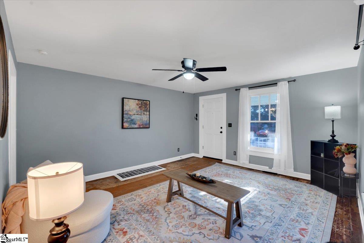 411 Blue Ridge Street Easley, SC 29640 - Photo 7 of 27 Gallery Image 7