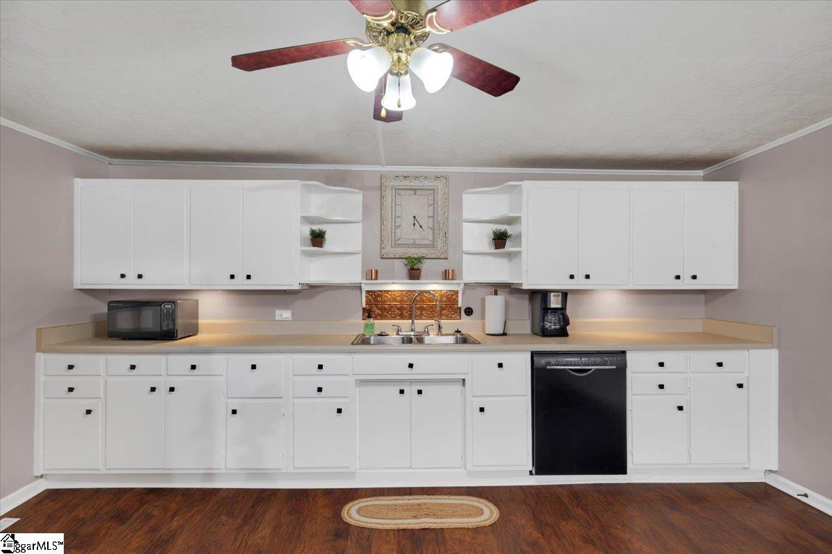 411 Blue Ridge Street Easley, SC 29640 - Photo 10 of 27 Gallery Image 10
