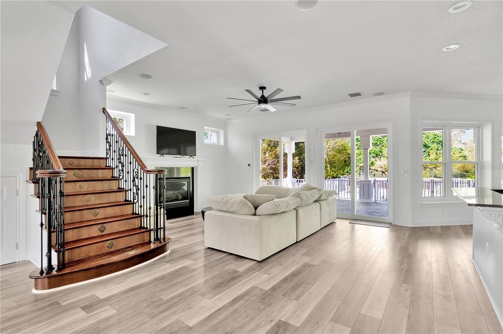 10548 Broadland Pass Thonotosassa, FL 33592 - Photo 12 of 35