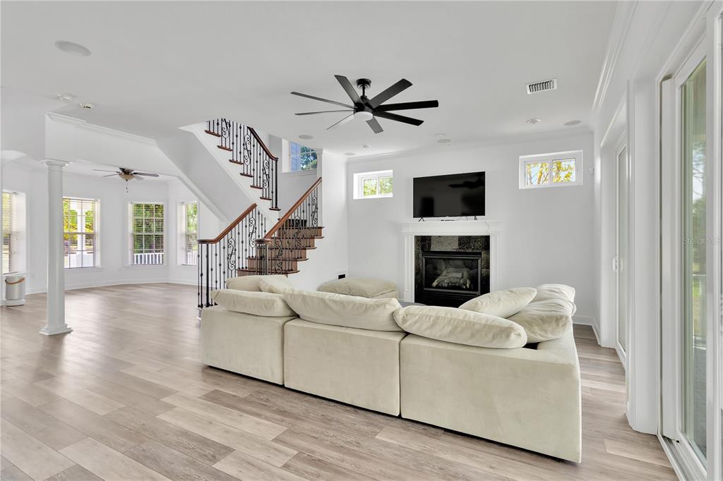 10548 Broadland Pass Thonotosassa, FL 33592 - Photo 13 of 35