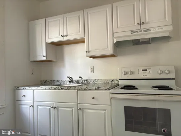 $1,800 | 17 Arbutus Avenue, Unit A, Pitman, NJ 08071