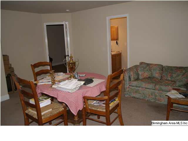 209 Cedar Meadow Alabaster, AL 35114 - Photo 5 of 21