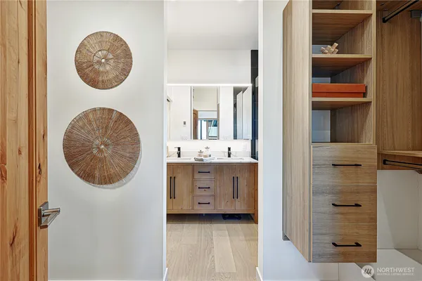 $3,250,000 | 3012 Fuhrman Avenue East, Unit C, Seattle, WA 98102