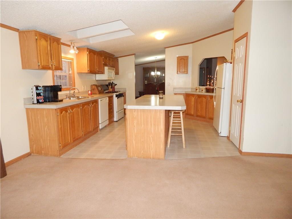 136 Bess Boulevard Pendleton, IN 46064 - Photo 3 of 16 Gallery Image 3