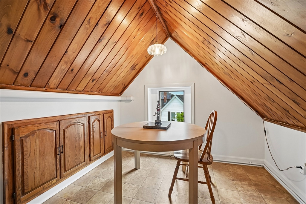 325 Mammoth Road, Unit 3 Lowell, MA 01854 - Photo 9 of 38
