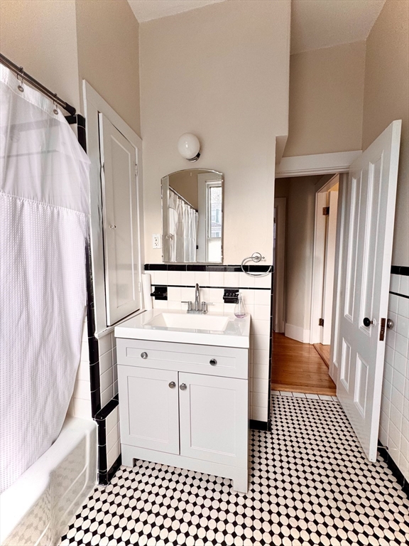 209 Walnut Street, Unit 1 Newton, MA 02460 - Photo 23 of 40