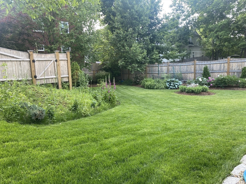 209 Walnut Street, Unit 1 Newton, MA 02460 - Photo 36 of 40