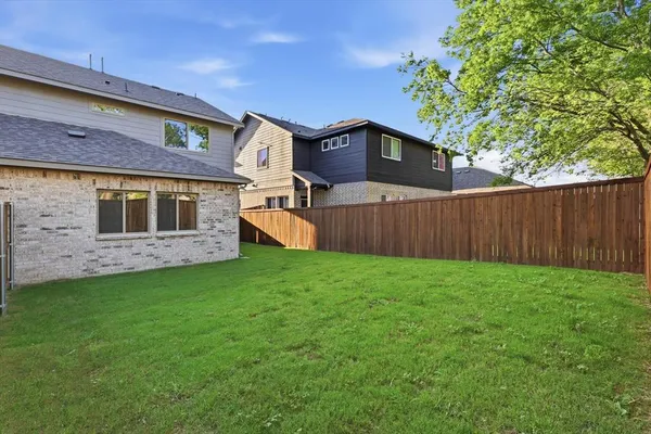 $1,799 | 204 Griffith Drive, Unit 17, Princeton, TX 75407