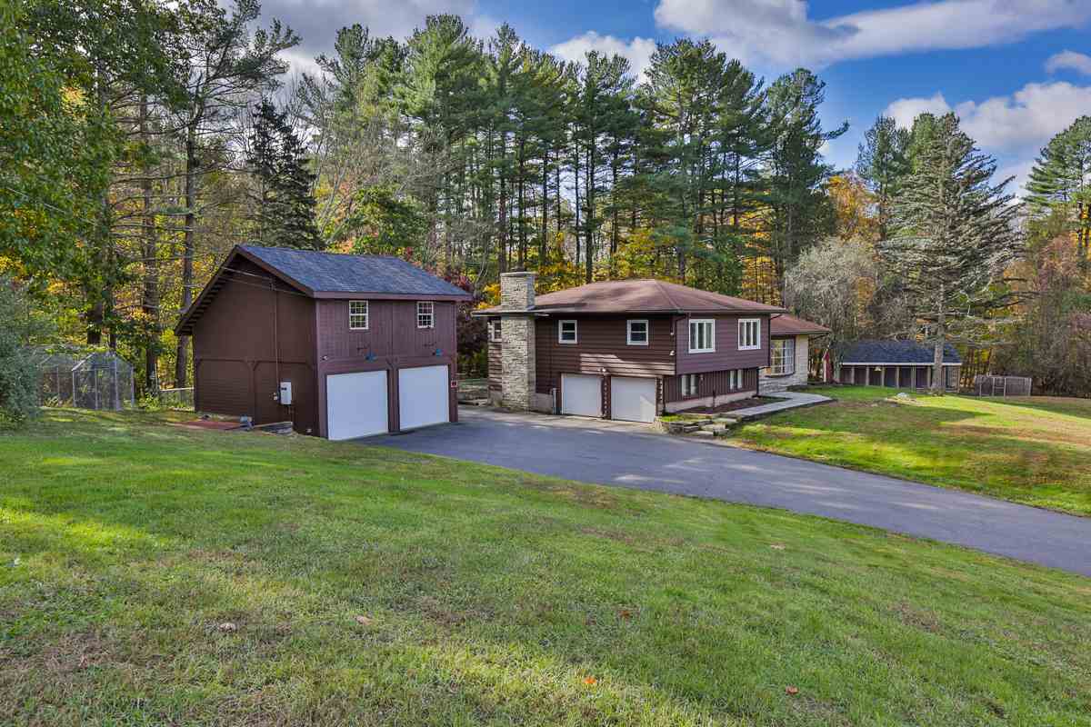 17 Humphrey Road Derry, NH 03038 - Photo 14 of 40