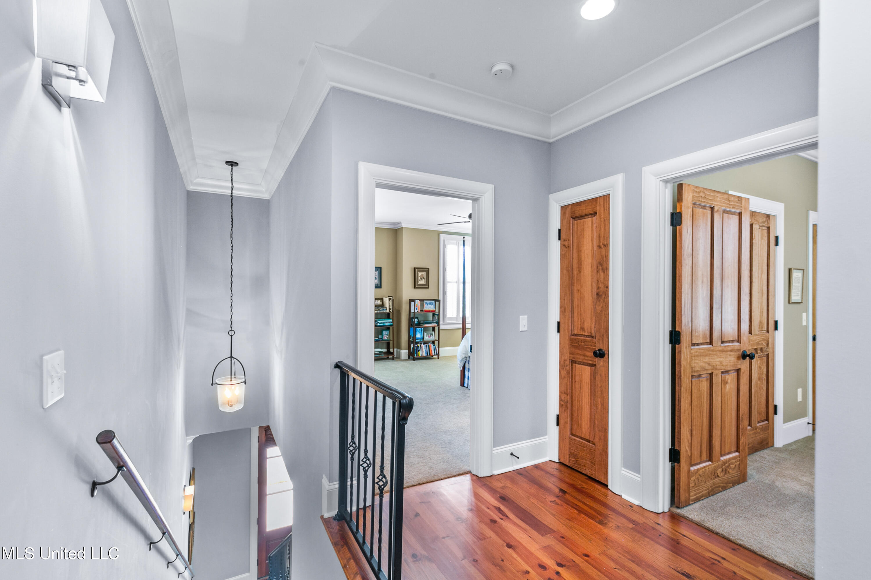 208 Eastpark Street Ridgeland, MS 39157 - Photo 35 of 60 Landing at the top of stairs