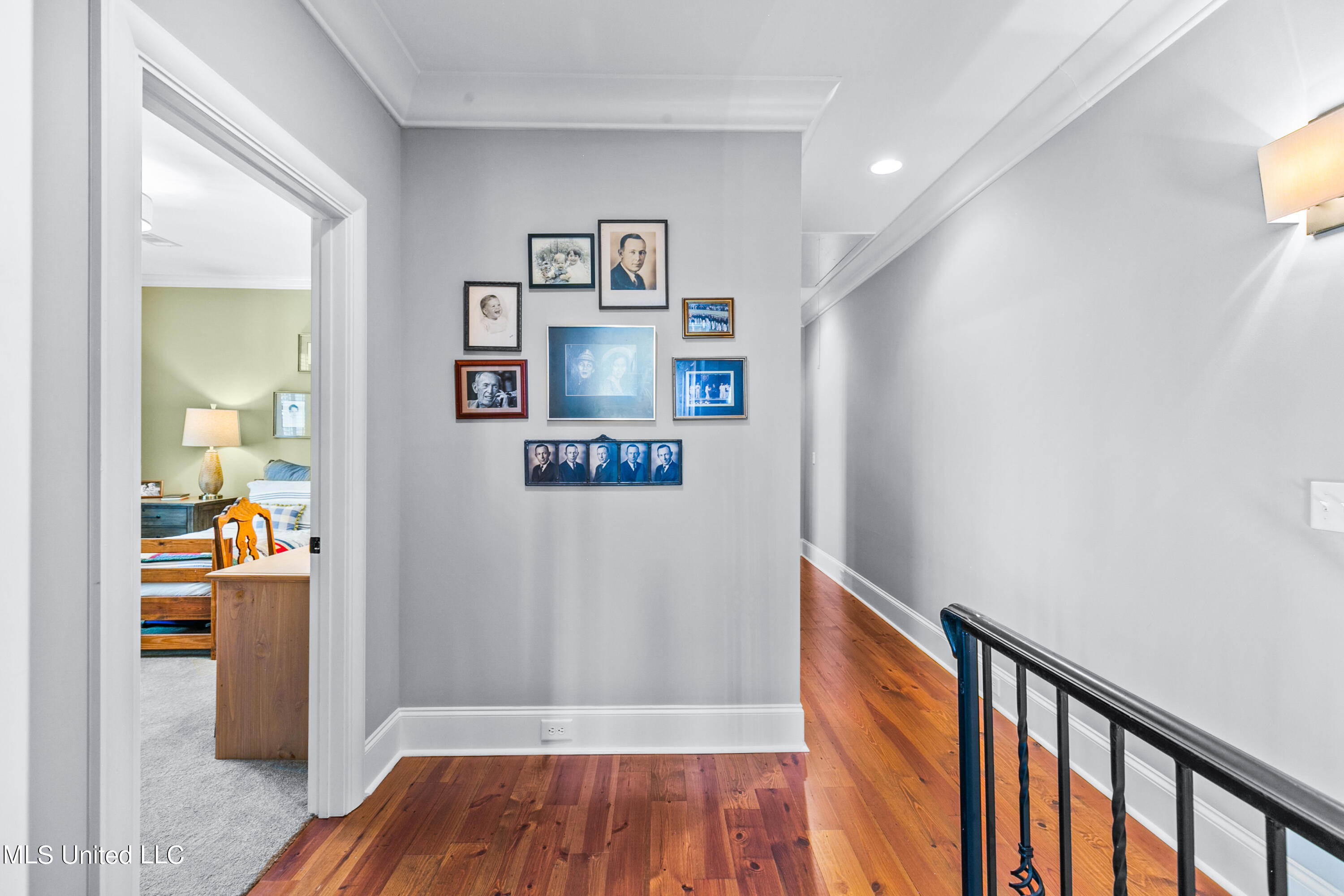 208 Eastpark Street Ridgeland, MS 39157 - Photo 36 of 60 Landing and hallway