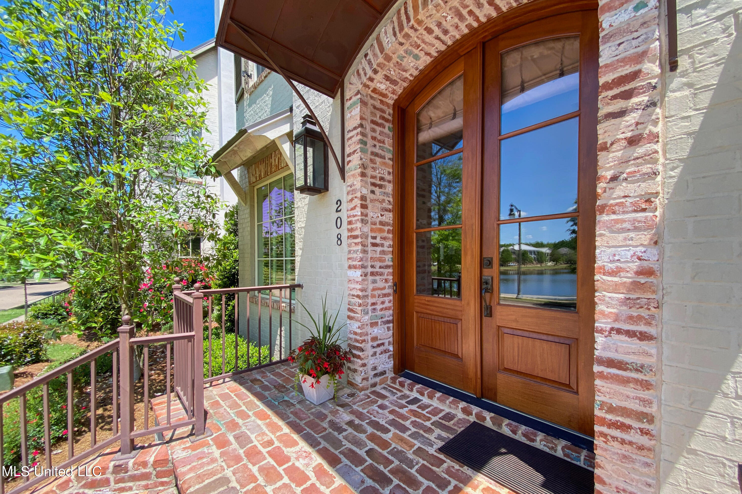 208 Eastpark Street Ridgeland, MS 39157 - Photo 5 of 60 Welcome!