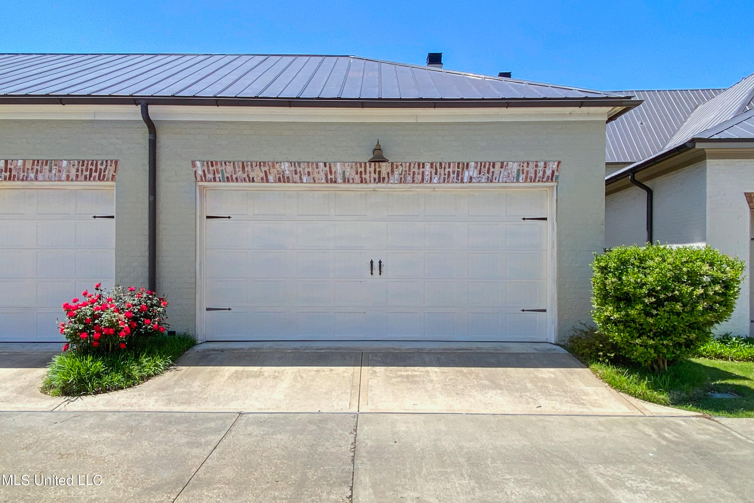 208 Eastpark Street Ridgeland, MS 39157 - Photo 54 of 60 2 car garage