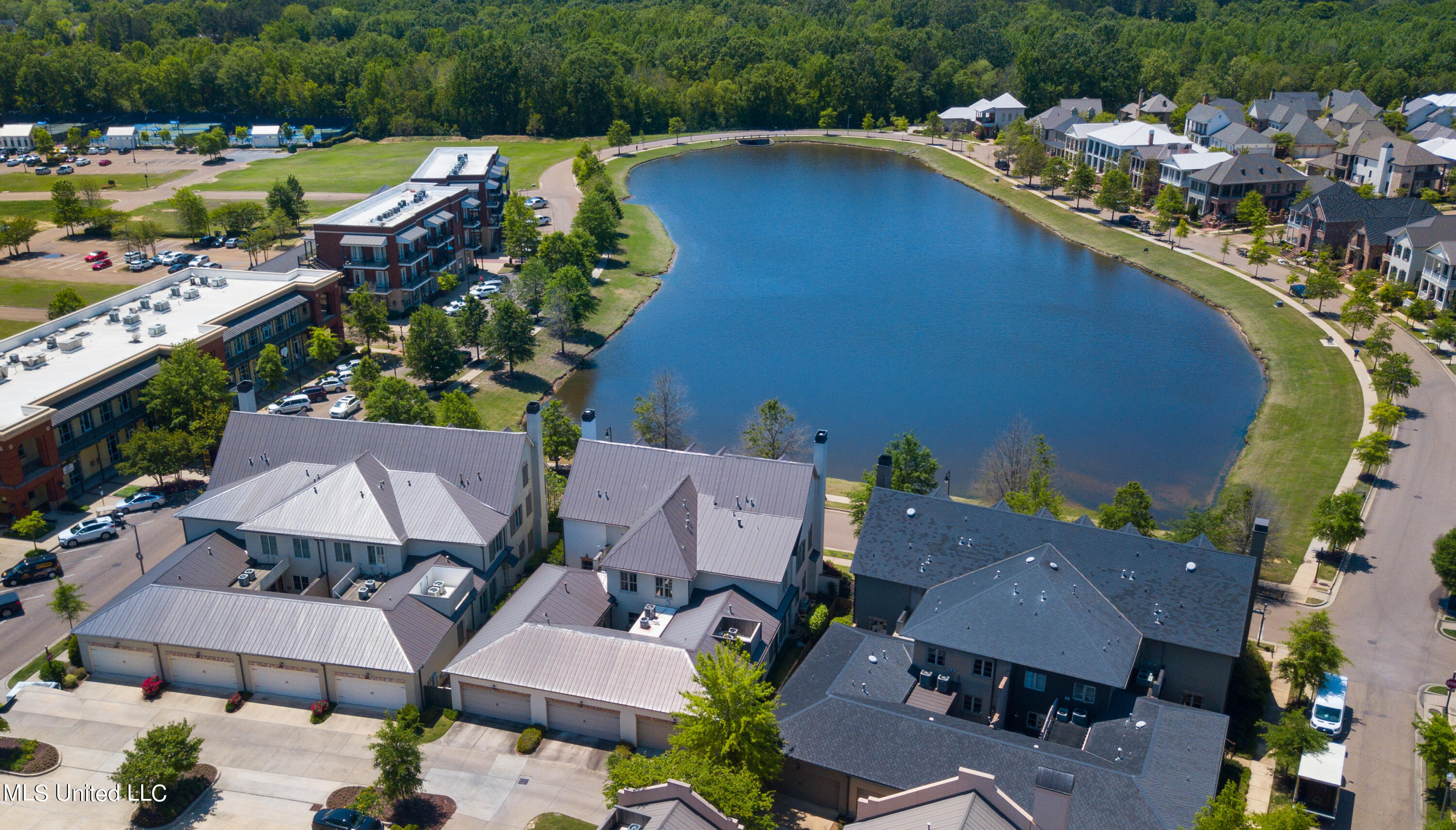 208 Eastpark Street Ridgeland, MS 39157 - Photo 60 of 60 Gorgeous lake!