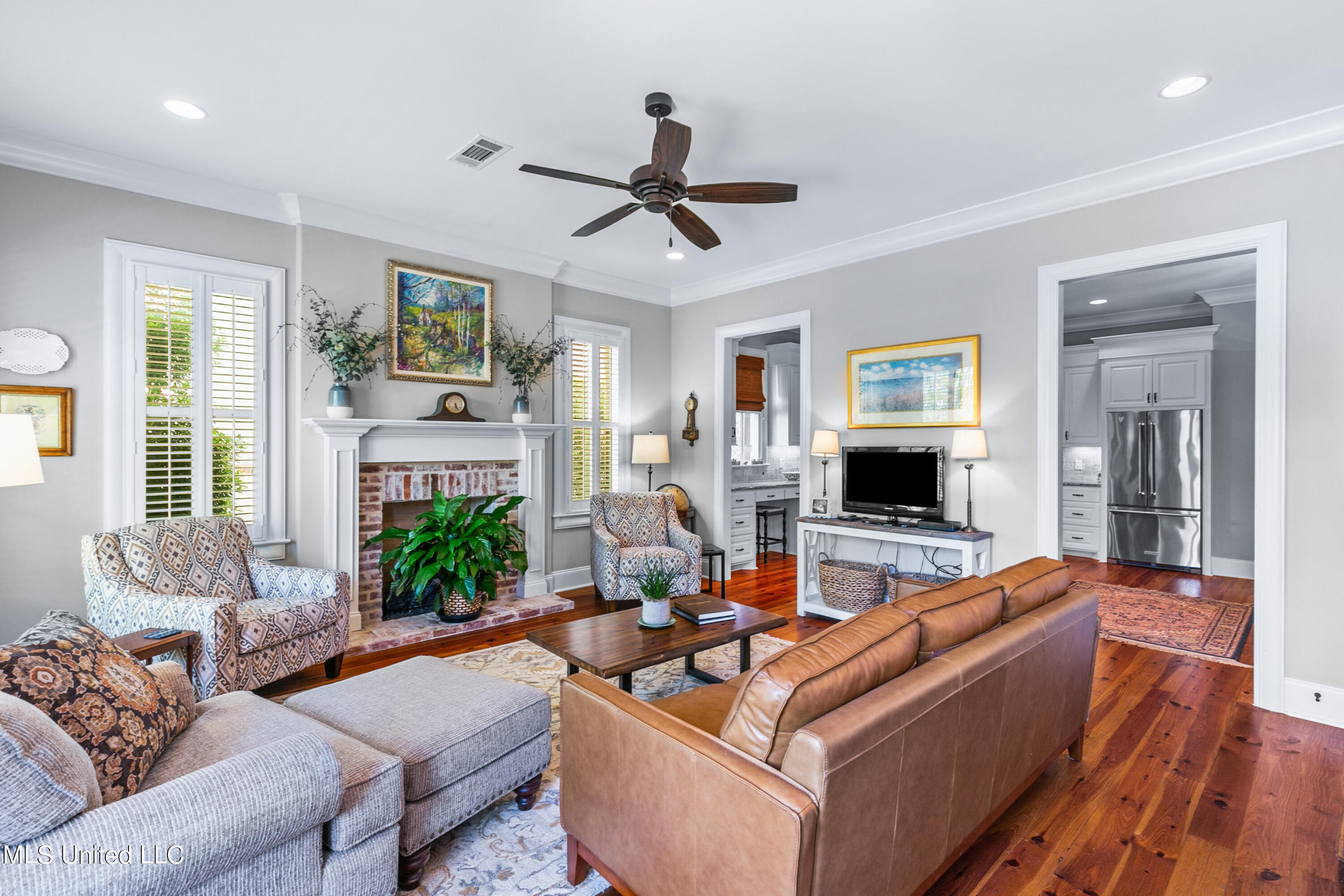 208 Eastpark Street Ridgeland, MS 39157 - Photo 9 of 60 Beautiful wood floors