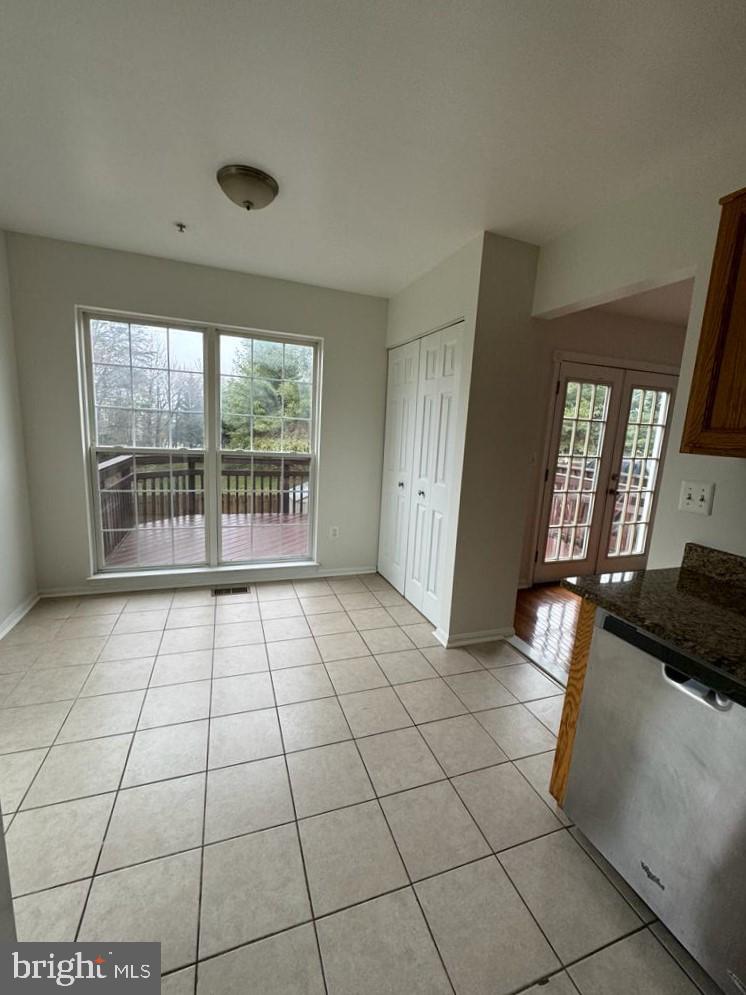 7520 Maury Road Baltimore, MD 21244 - Photo 21 of 29 a view of an empty room with a window