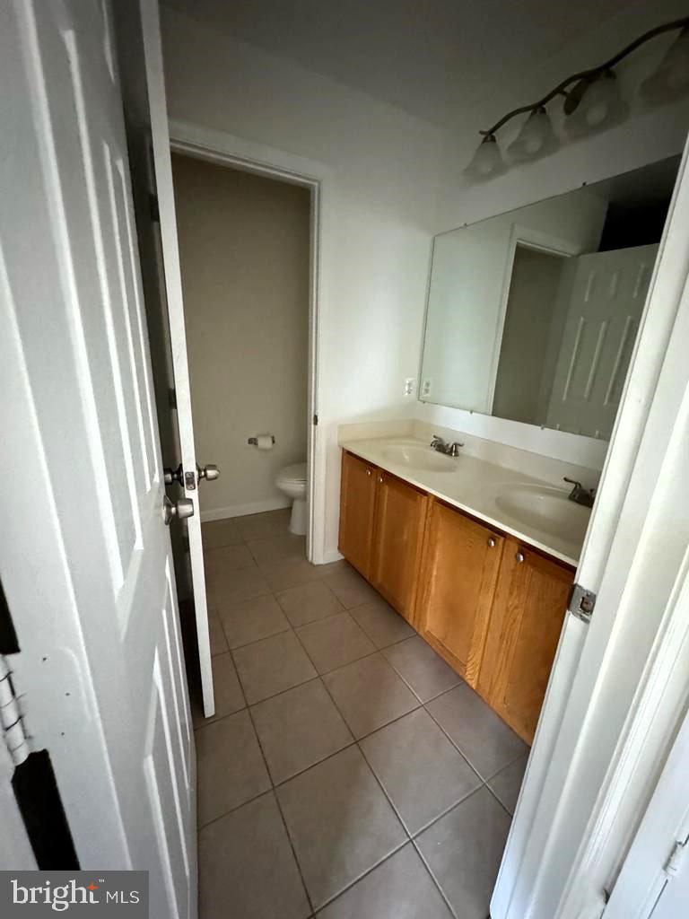 7520 Maury Road Baltimore, MD 21244 - Photo 7 of 29 a view of a kitchen