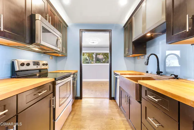 $599,000 | 4720 Park Granada, Unit 212, Calabasas, CA 91302