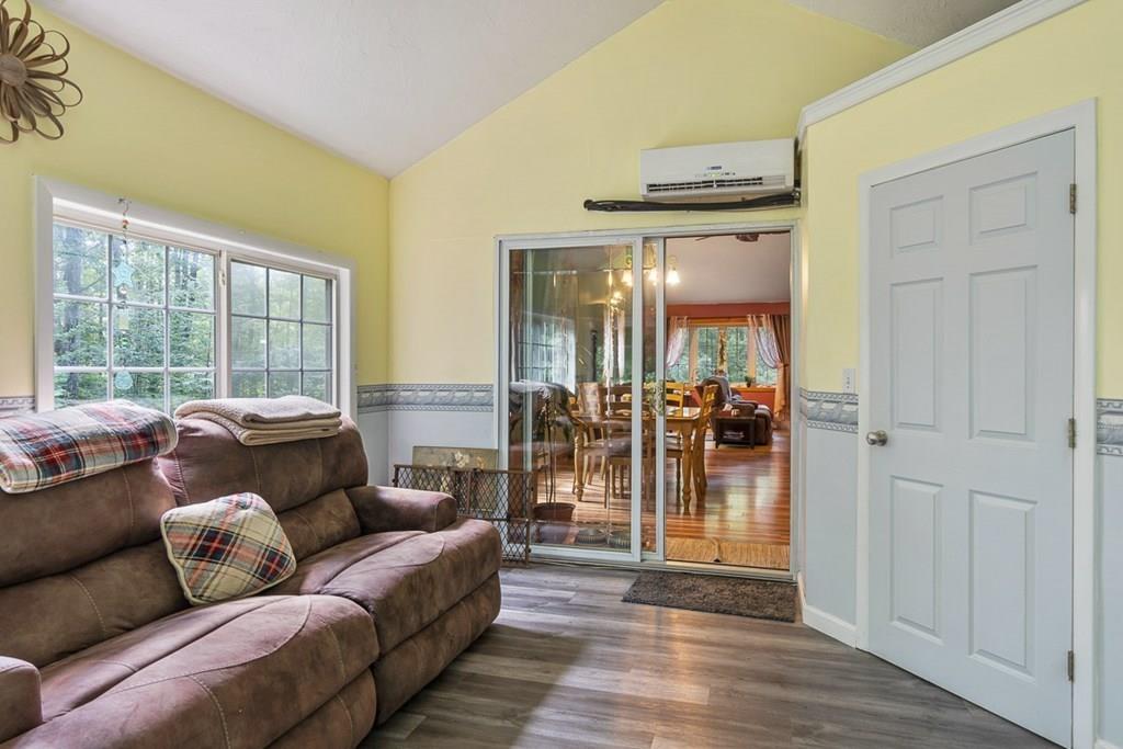 860 Royalston Road Phillipston, MA 01331 - Photo 11 of 40 Gallery Image 11