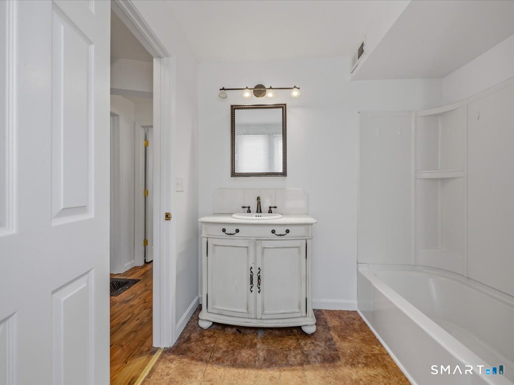 53 Maple Street Meriden, CT 06451 - Photo 28 of 35